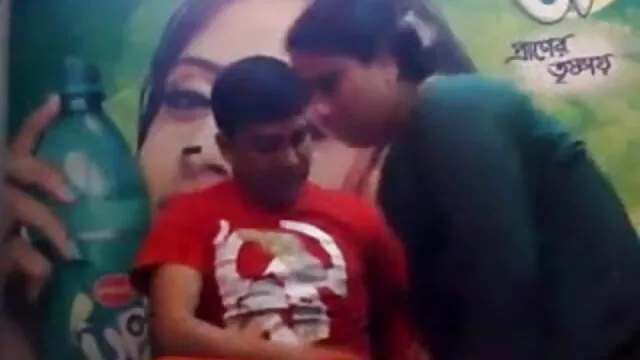 जापानी लड़की सेक्सी फिल्म फुल मूवी वीडियो एचडी कूबड़ दरवाजा