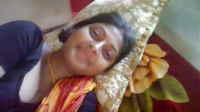 परफेक्ट गुलाम लड़की सेक्सी मूवी फुल एचडी में