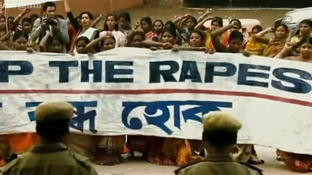 मिल्फ़्स ने बड़े काले लंड से बहुत मेहनत की ब्लू सेक्सी फिल्म फुल एचडी