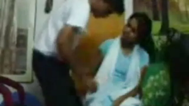 आप कैमरे के सेक्सी हिंदी एचडी फुल मूवी लिए मुस्कान के लिए मुझे इस chunky एशियाई धमाके देखो